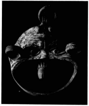 Терракортовая маска в форме поилки для скота (I век н.э. Помпеи; Национальный музей, Неаполь)